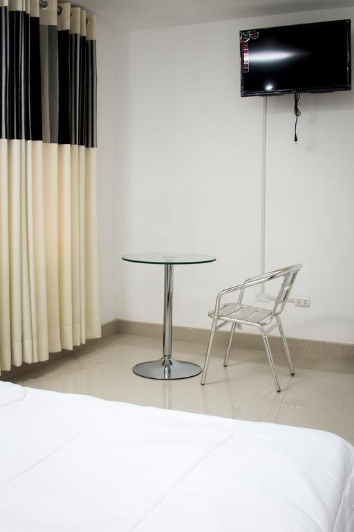 Hostal Santa Rosa Caraz Rom bilde